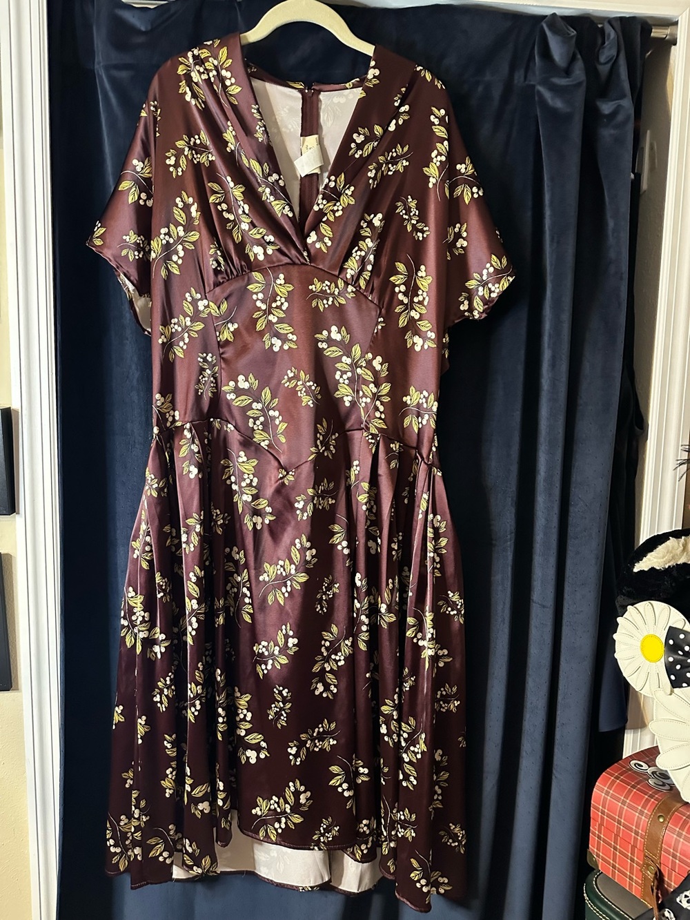 Pin-Up Couture Floral Satin V-Neck Midi Dress in Deep Burgundy
